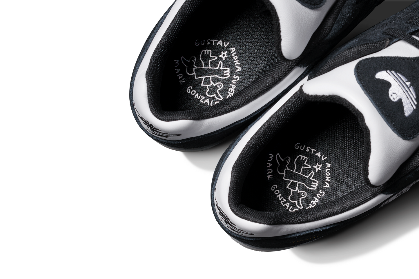 Adidas - ALOHA SUPER X GUSTA CBLACK/FTWWHT/CWHITE