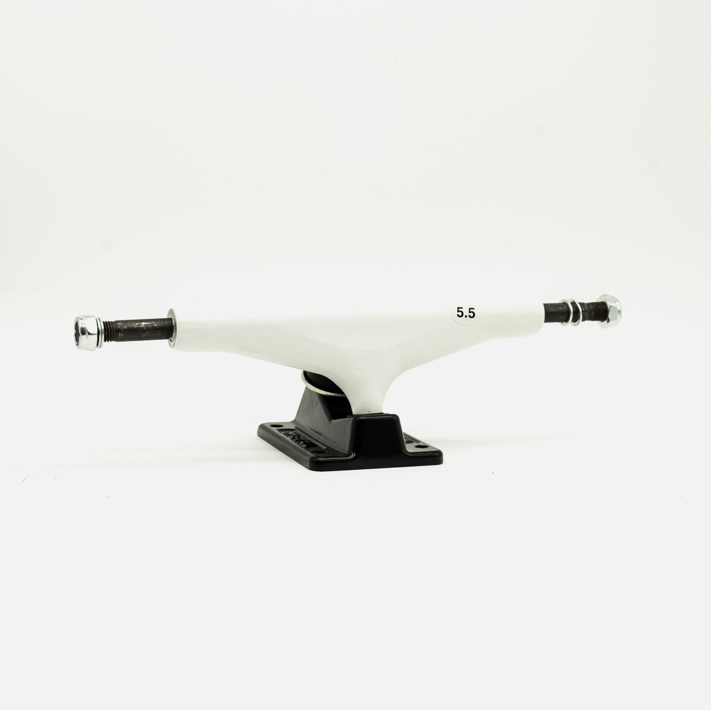 Metal Trucks - White/ Black - Parliamentskateshop