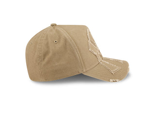 New Era - New York Yankees - Applique Distressed 9FORTY Snapback Beige Khaki