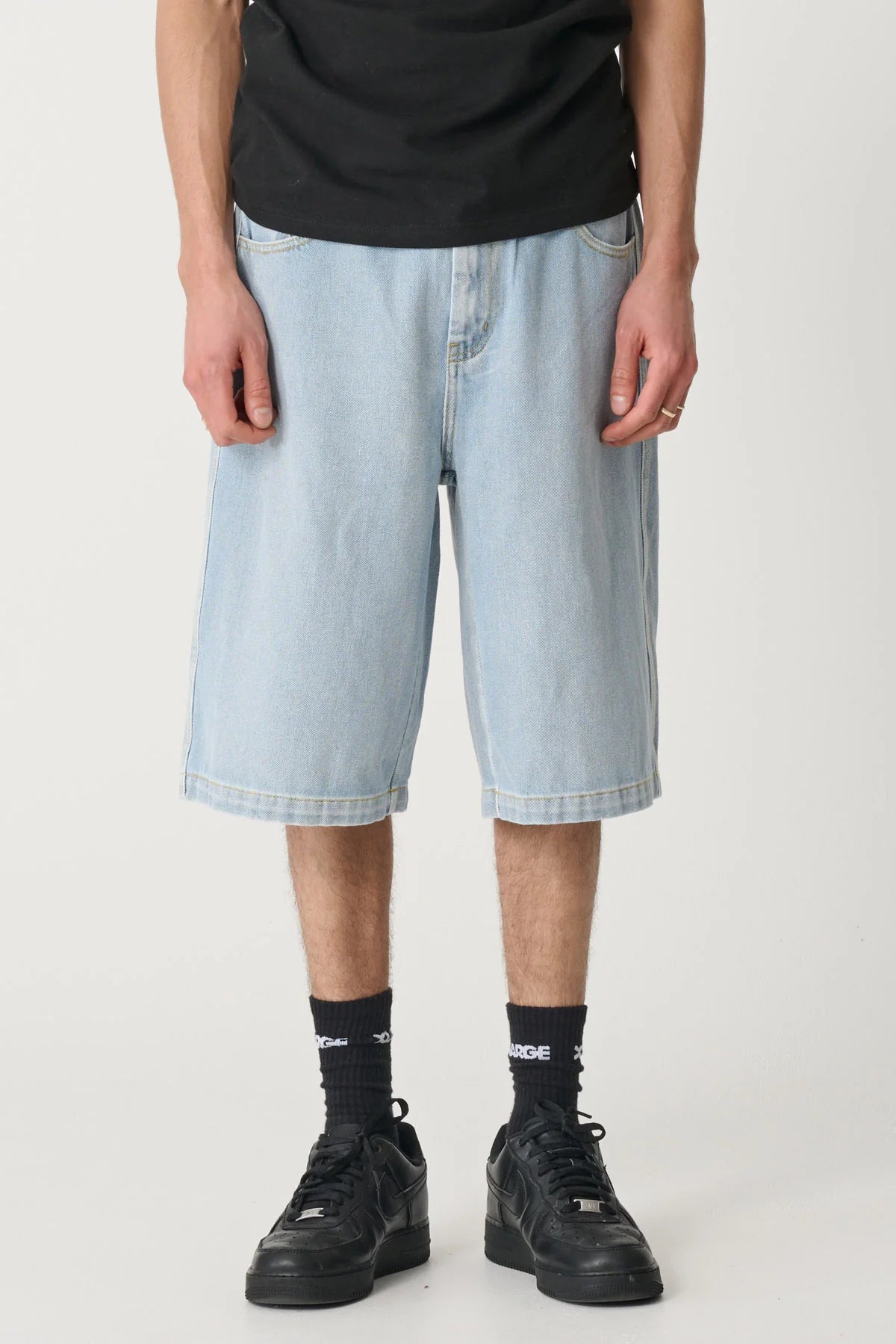 XLARGE - Baggy Bull Denim 91 Short - Washed Light Blue
