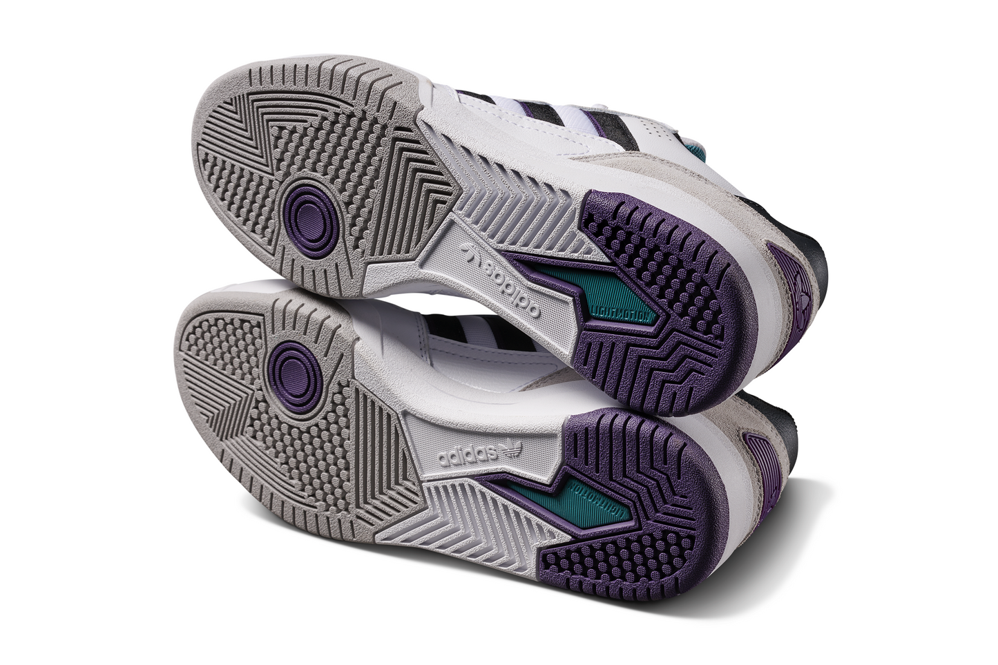 Adidas - TEKKIRA CUP - FTWWHT/CBLACK/AURPLU