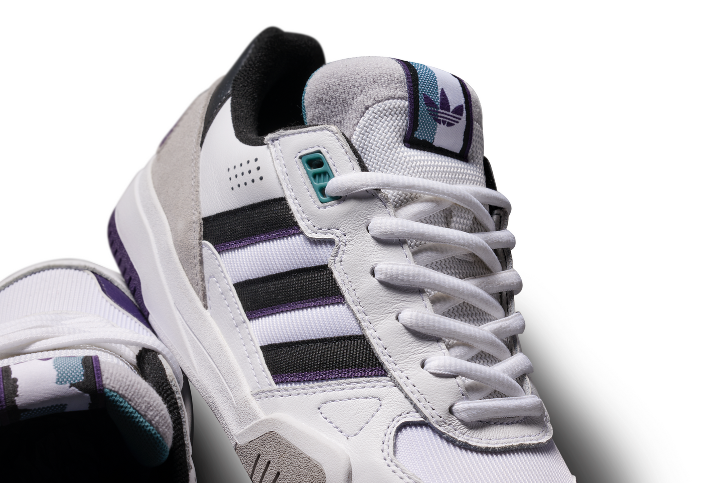 Adidas - TEKKIRA CUP - FTWWHT/CBLACK/AURPLU