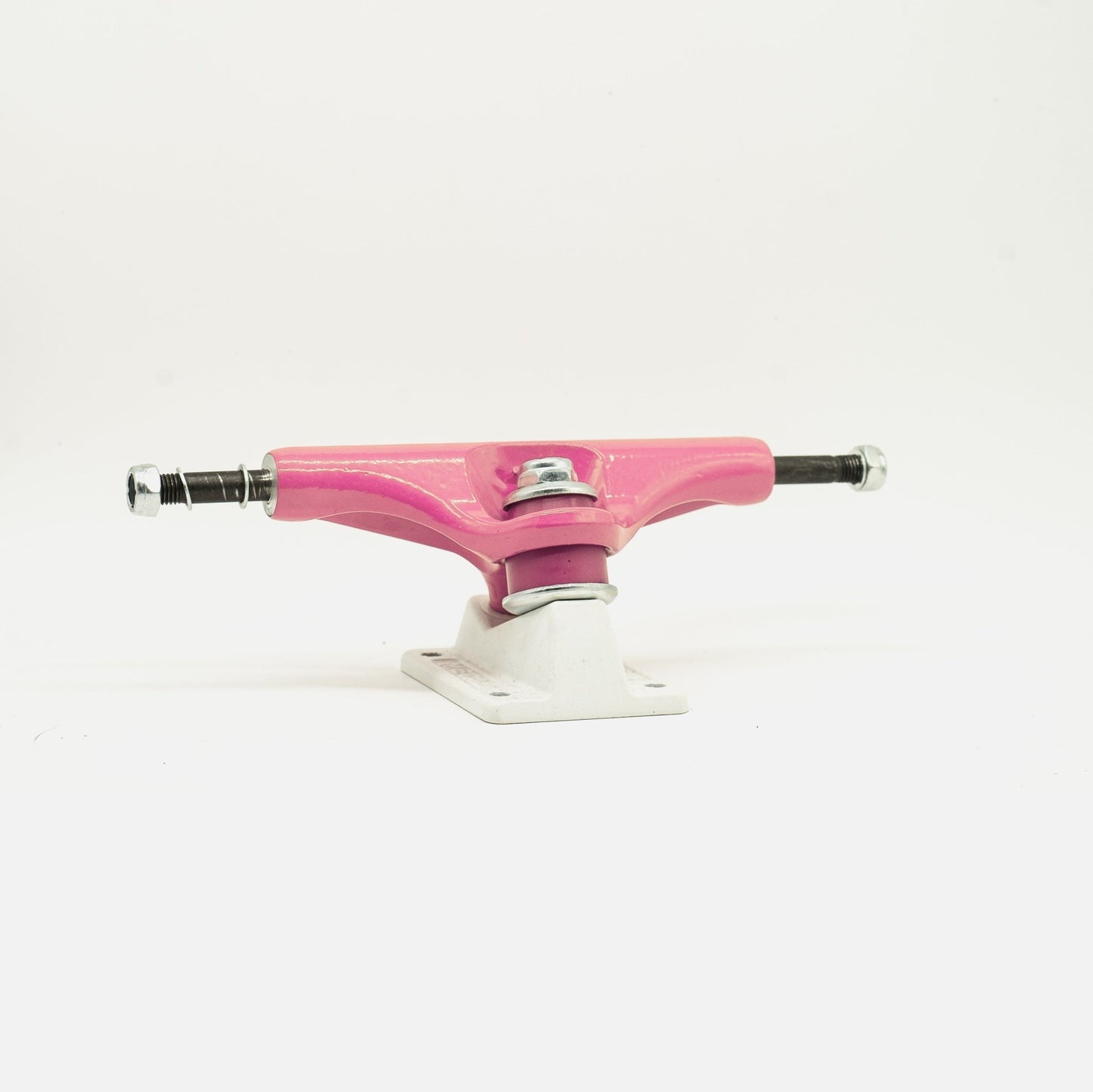 Metal Trucks - Pink / White - Parliamentskateshop